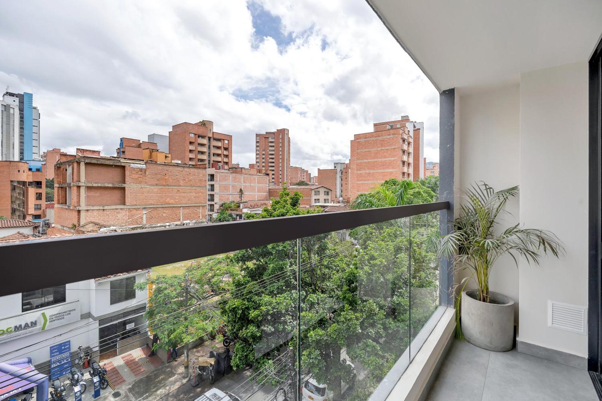 Aparthotel Housy Laureles *